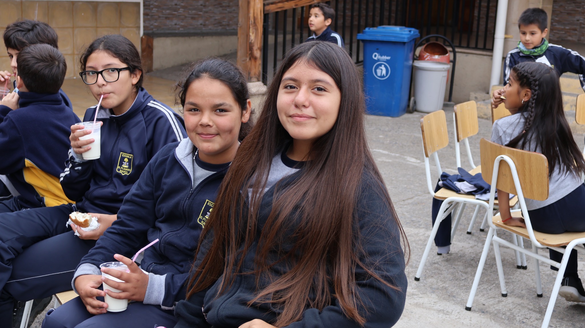 Estudiantes compartiendo durante convivencia